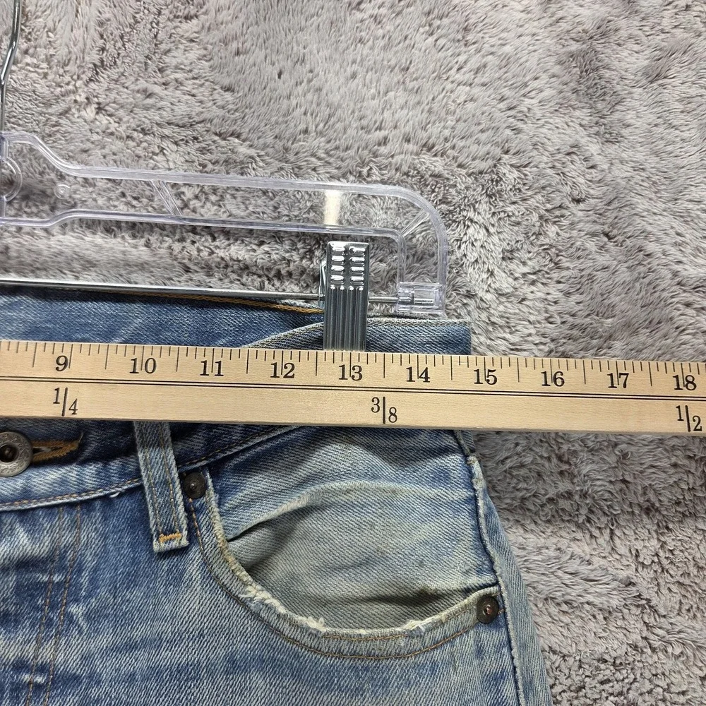 Levis 13688 important